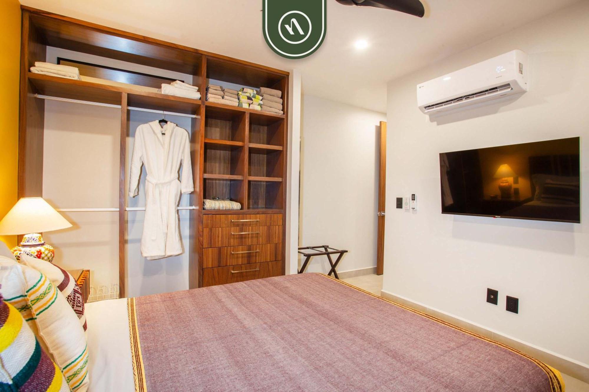 Centric 2br In Romantic Zone - Rooftop Pool